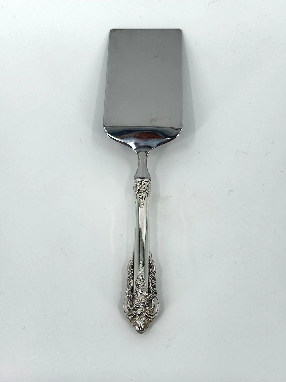 Antique lasagna server Grande Baroque Wallace Silversmiths